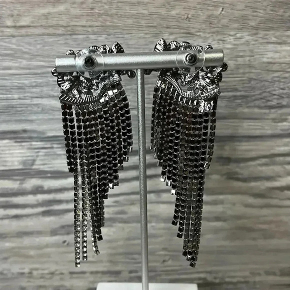 Fashion Jewelry Rhinestones Dangle Statement Earrings - Picture 7 of 10